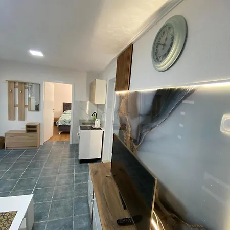 شقة Vuk تريبينيي